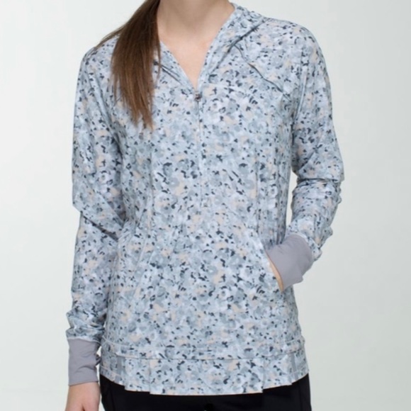 lululemon athletica Jackets & Blazers - Lululemon lightened up pullover not so petite fleur ambient gray